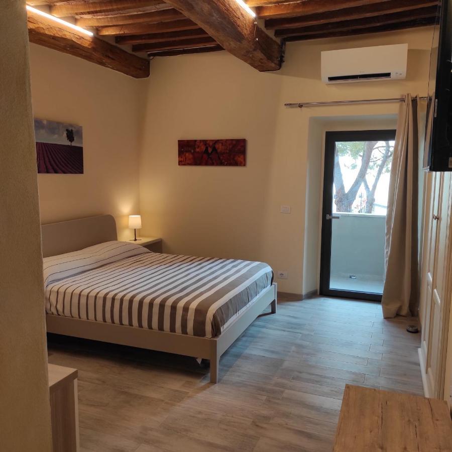 The View - Sunset & Relax - Suite - Appartamenti Vista Lago Passignano sul Trasimeno Exterior photo