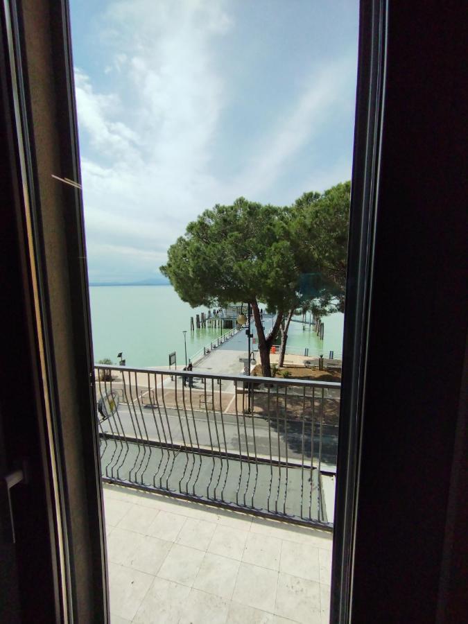 The View - Sunset & Relax - Suite - Appartamenti Vista Lago Passignano sul Trasimeno Exterior photo